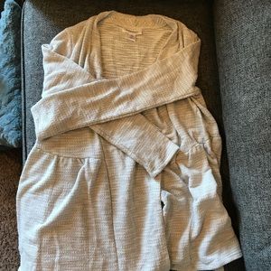 Maternity cardigan